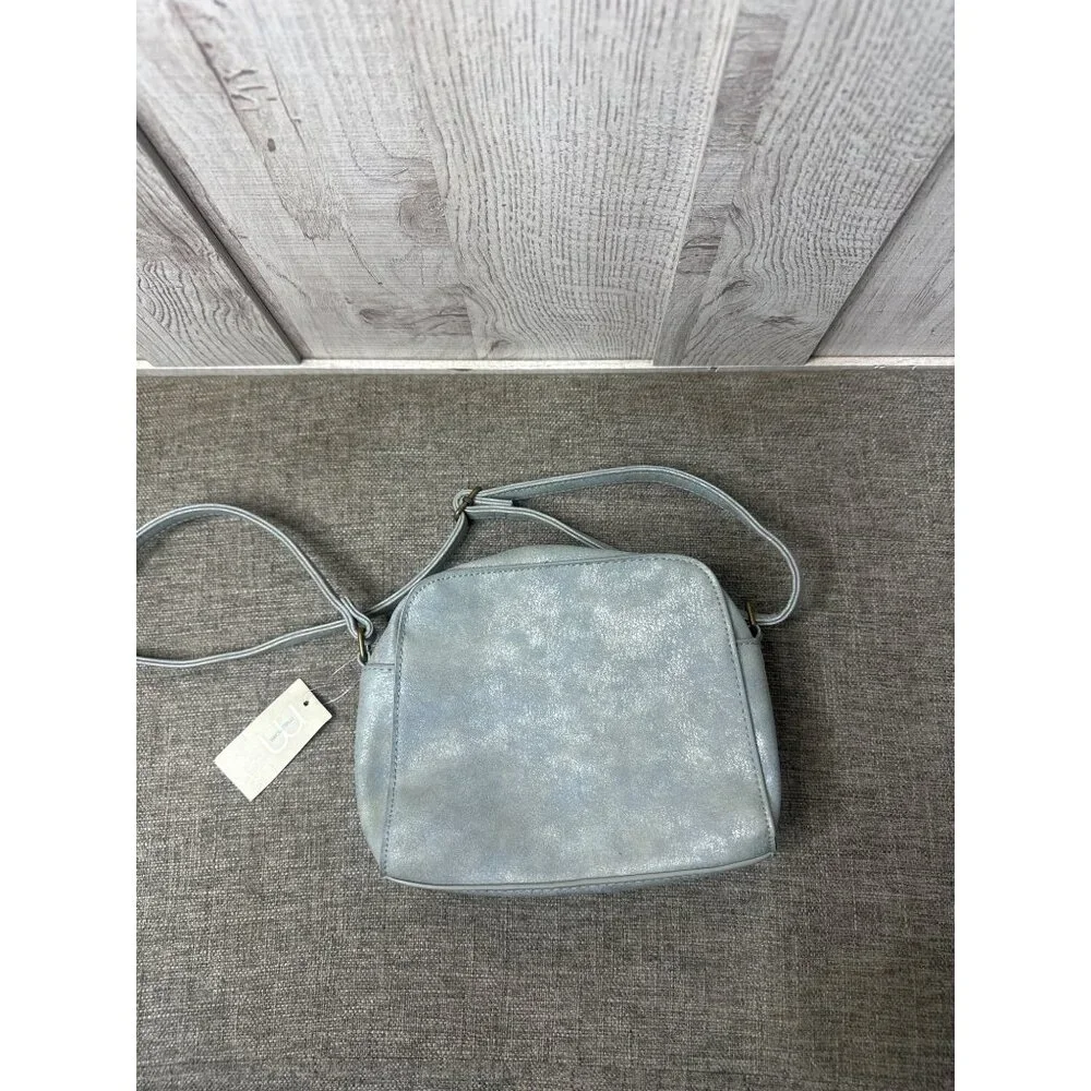 Maurices Light Blue Faux Leather Crossbody Handbag Purse Woven Detail Adj Strap - Picture 2 of 6